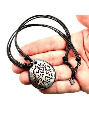 SilpadaSterling Silver Shell Pendant Leather Necklace N1446